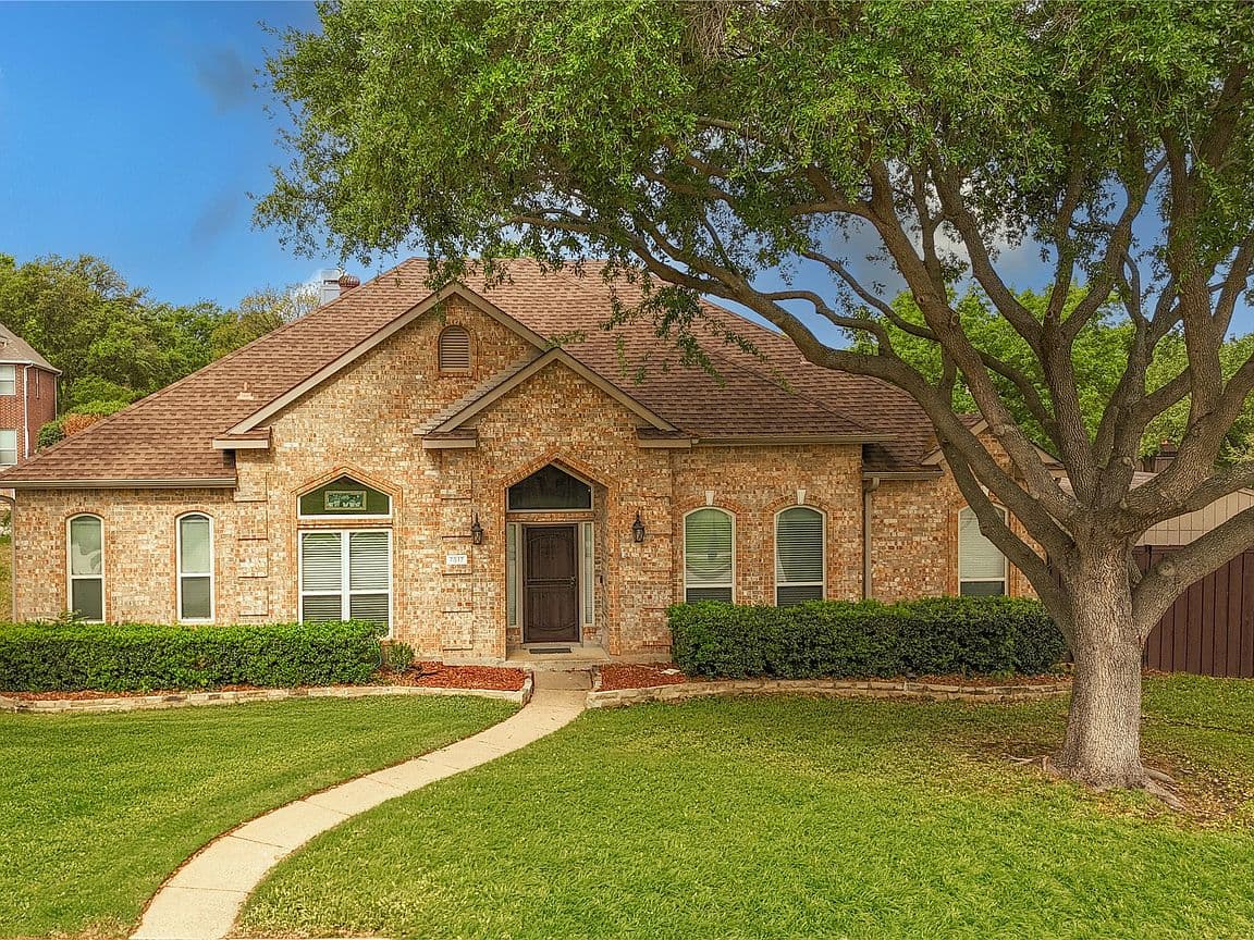 Primary listing photo