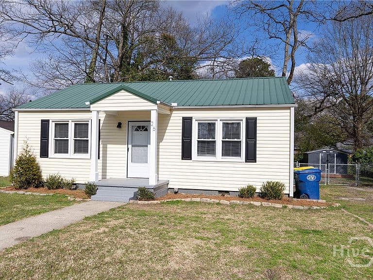 Listing photo 5