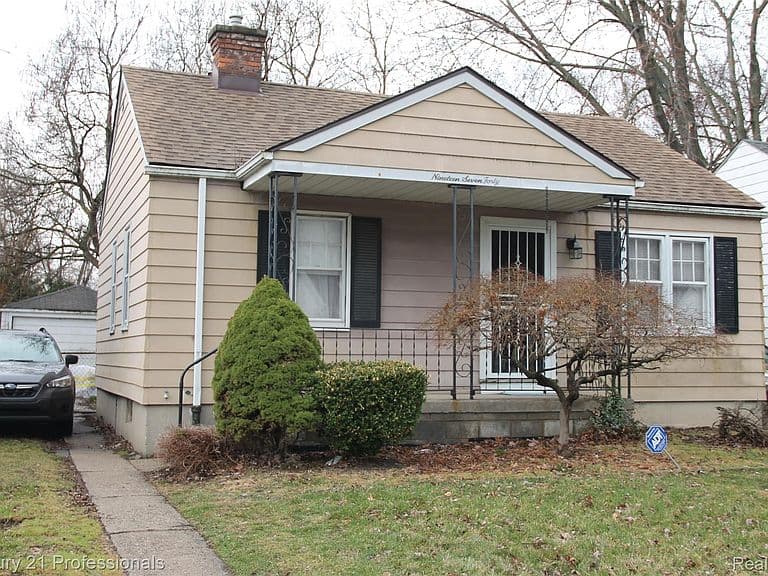 Listing photo 2
