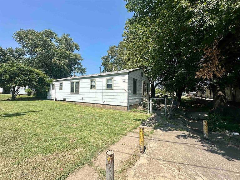 Listing photo 4