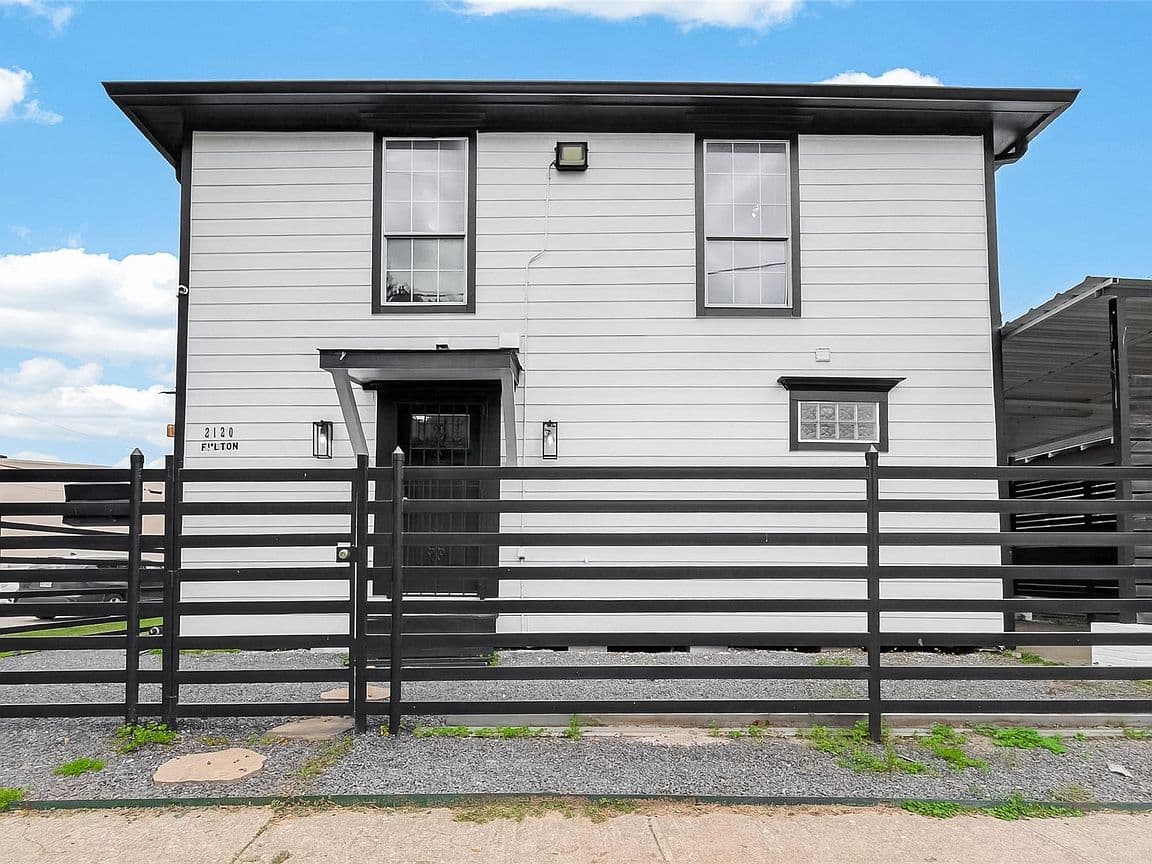Primary listing photo