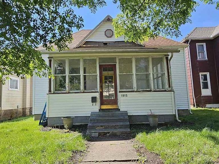 Listing photo
