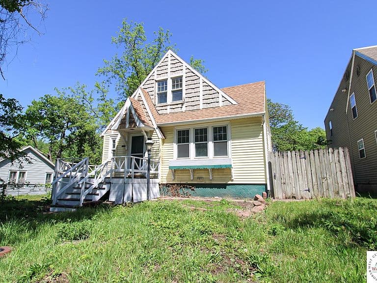 Listing photo 3