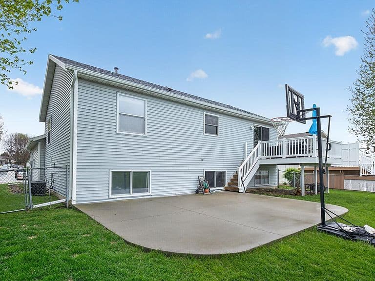 Listing photo 4