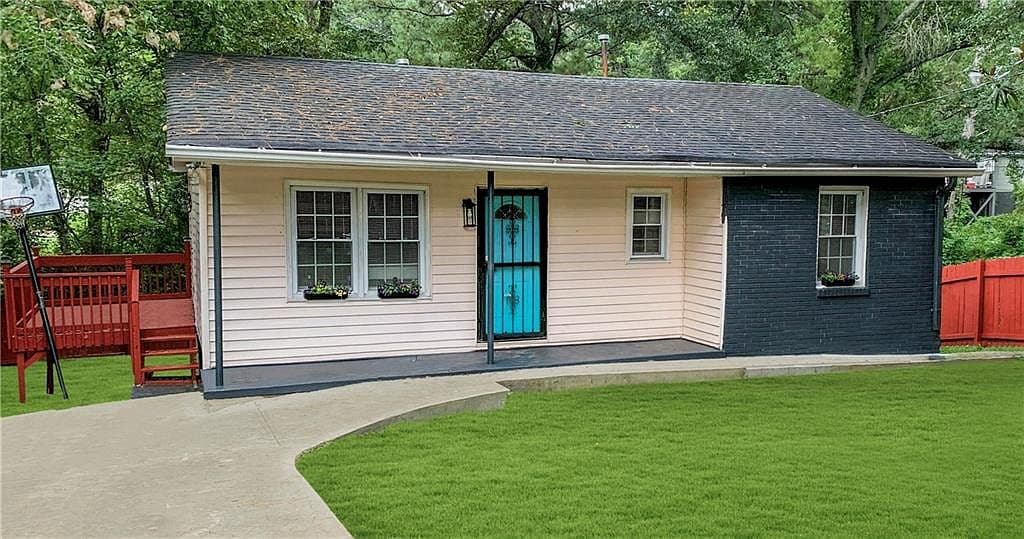 Primary listing photo