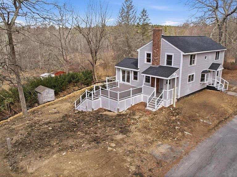 Listing photo 4