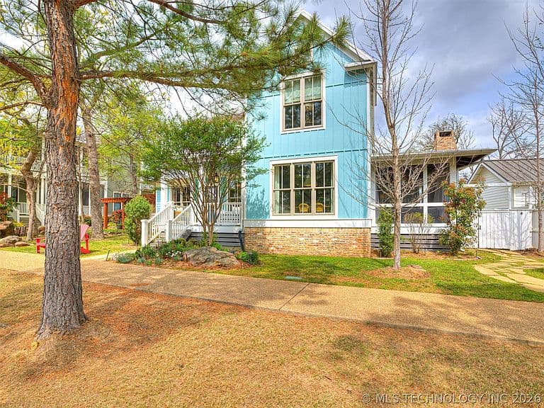 Listing photo 4