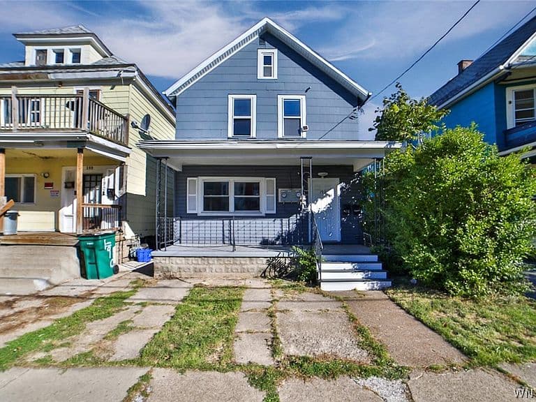 Listing photo 3