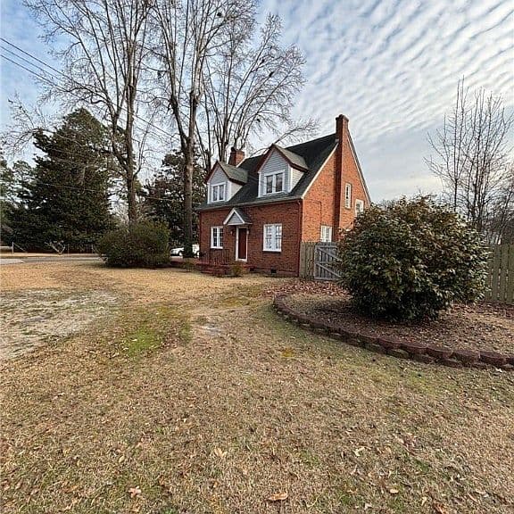 Listing photo 3