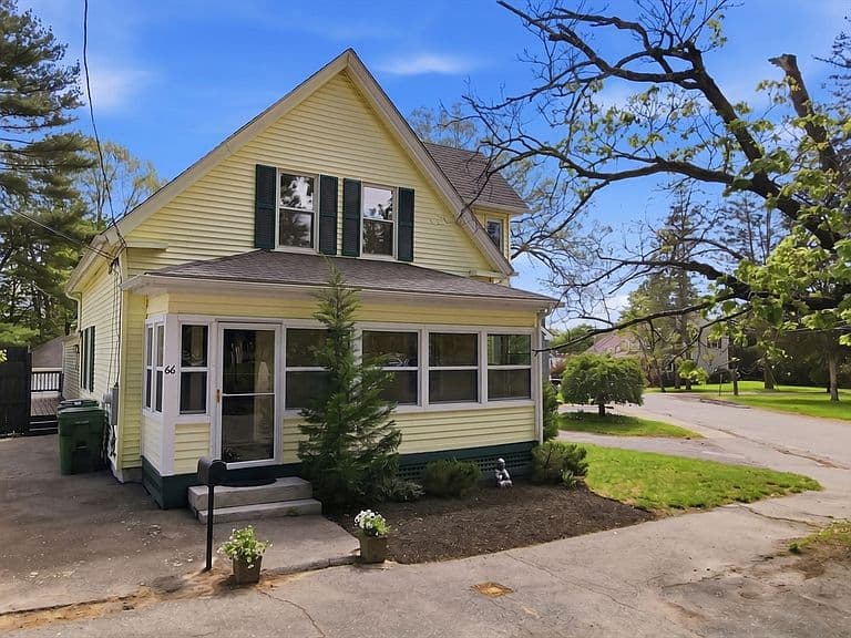 Listing photo 3