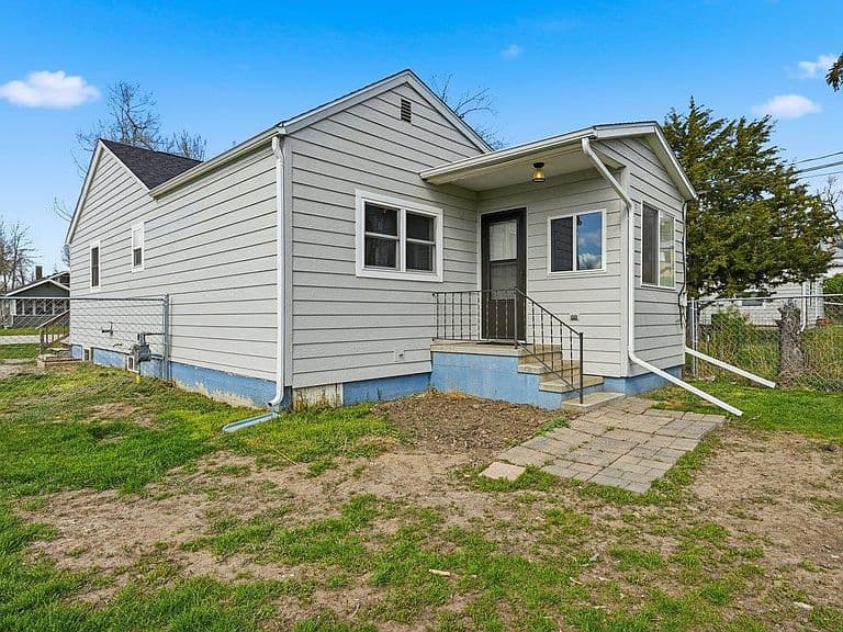 Listing photo 5
