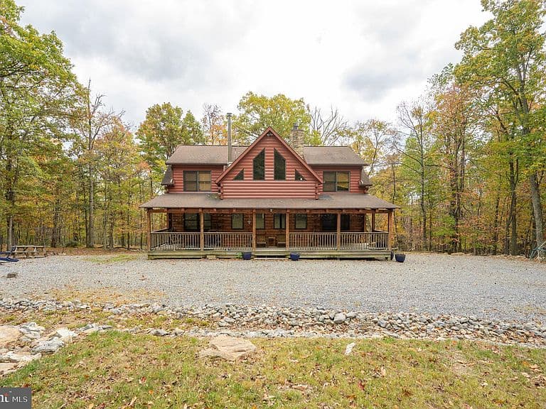 Listing photo 3