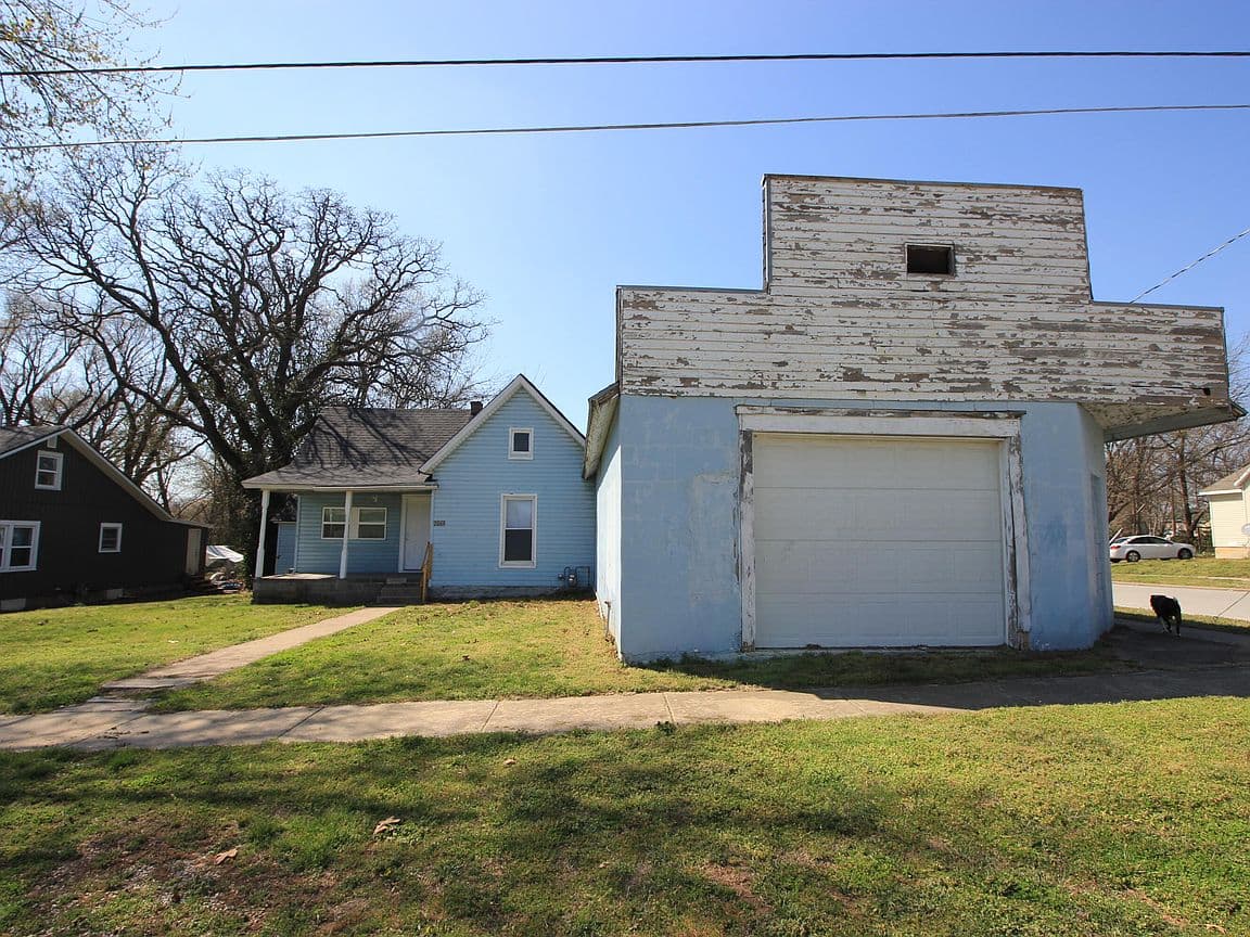 Primary listing photo