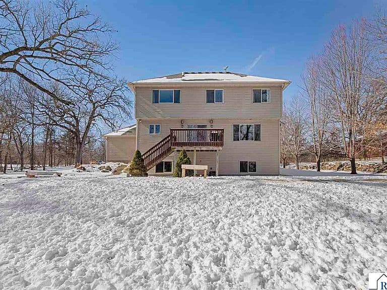 Listing photo 4