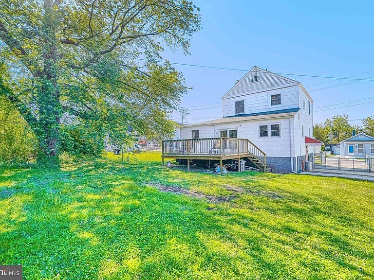 Listing photo 4