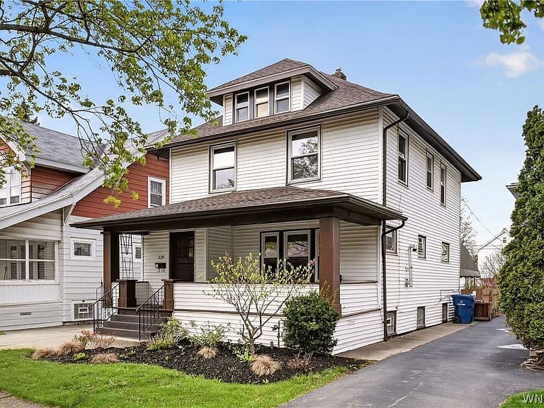 Listing photo 3