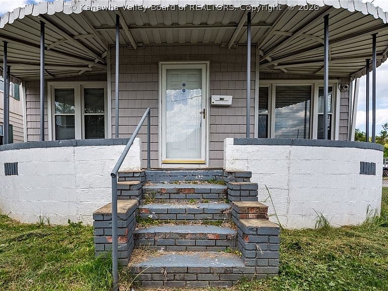 Listing photo 3