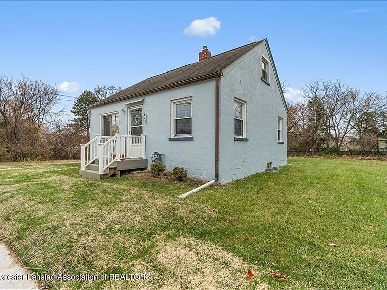 Listing photo 3
