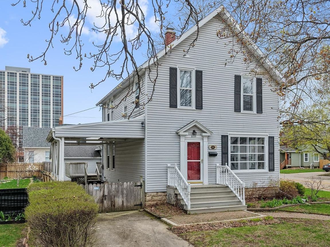 Primary listing photo