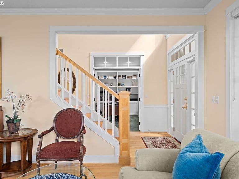Listing photo 5