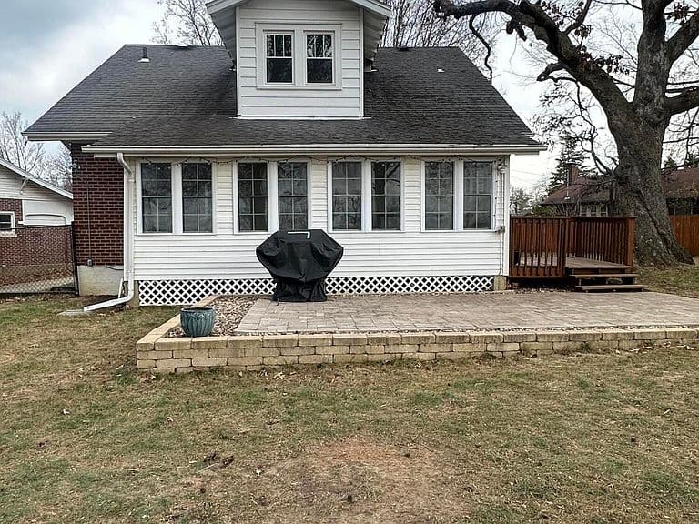 Listing photo 4