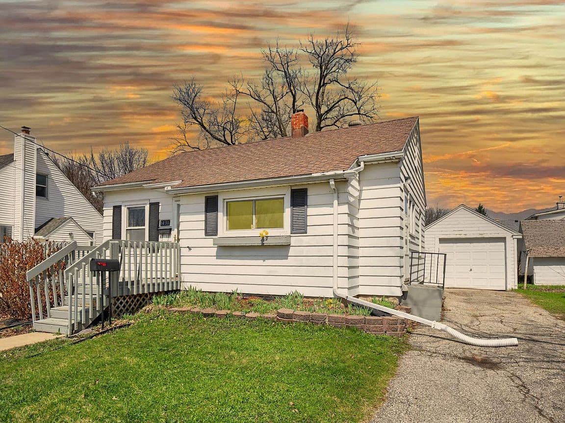 Primary listing photo