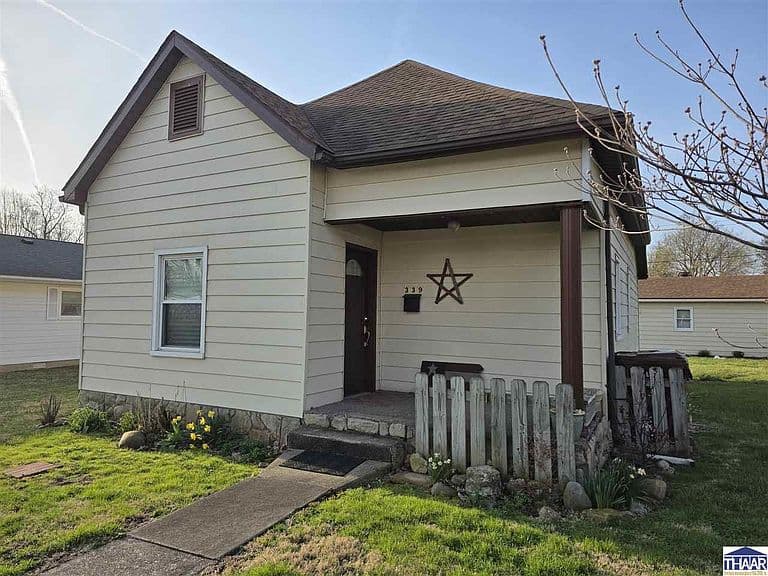 Listing photo 4