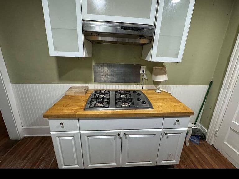 Listing photo 5