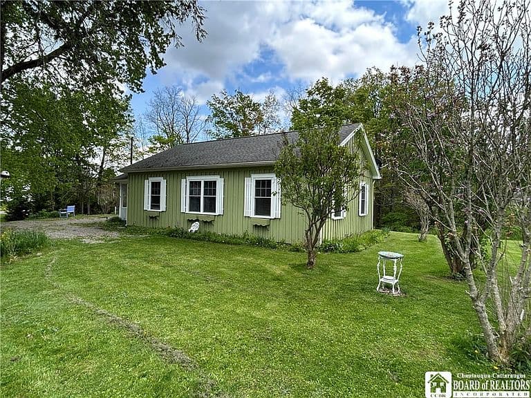 Listing photo 4