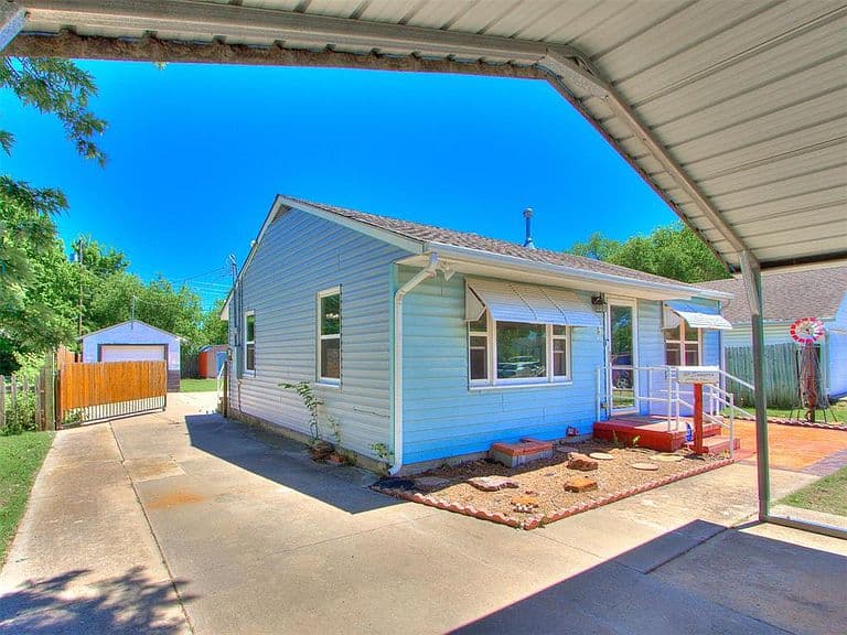 Listing photo 3