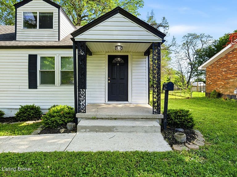 Listing photo 4
