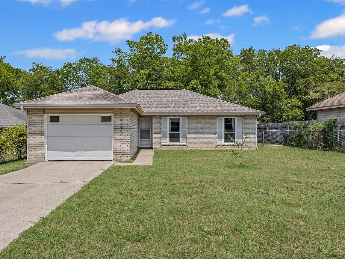Primary listing photo