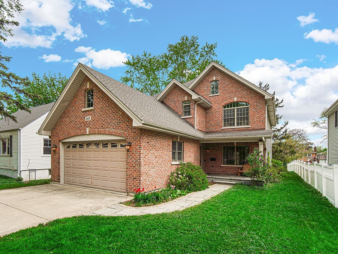 Primary listing photo