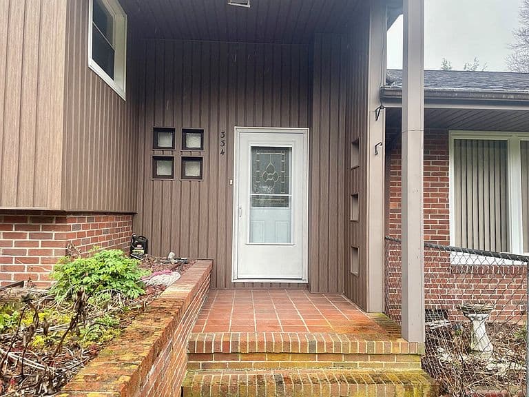 Listing photo 3