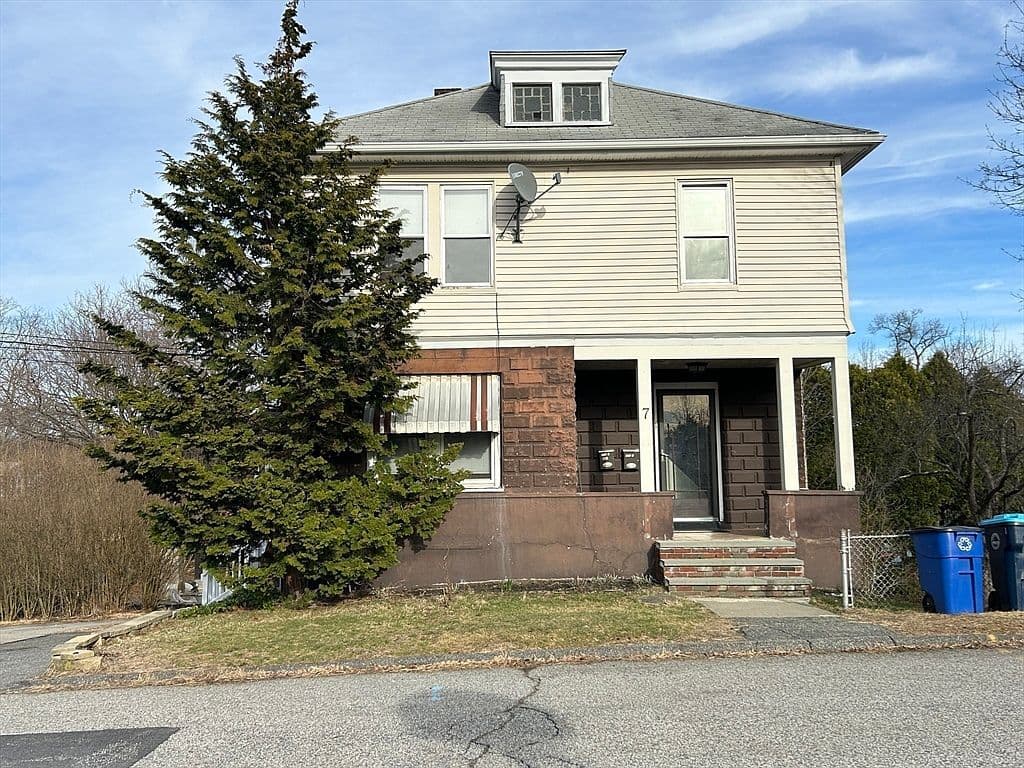 Primary listing photo