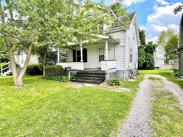 Listing photo 3