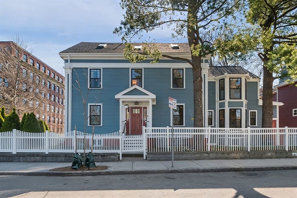 Primary listing photo