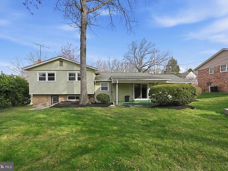Listing photo 5