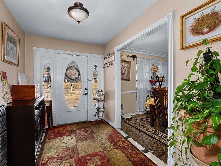 Listing photo 4