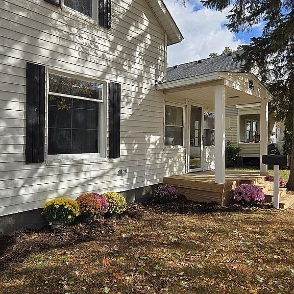 Listing photo 3