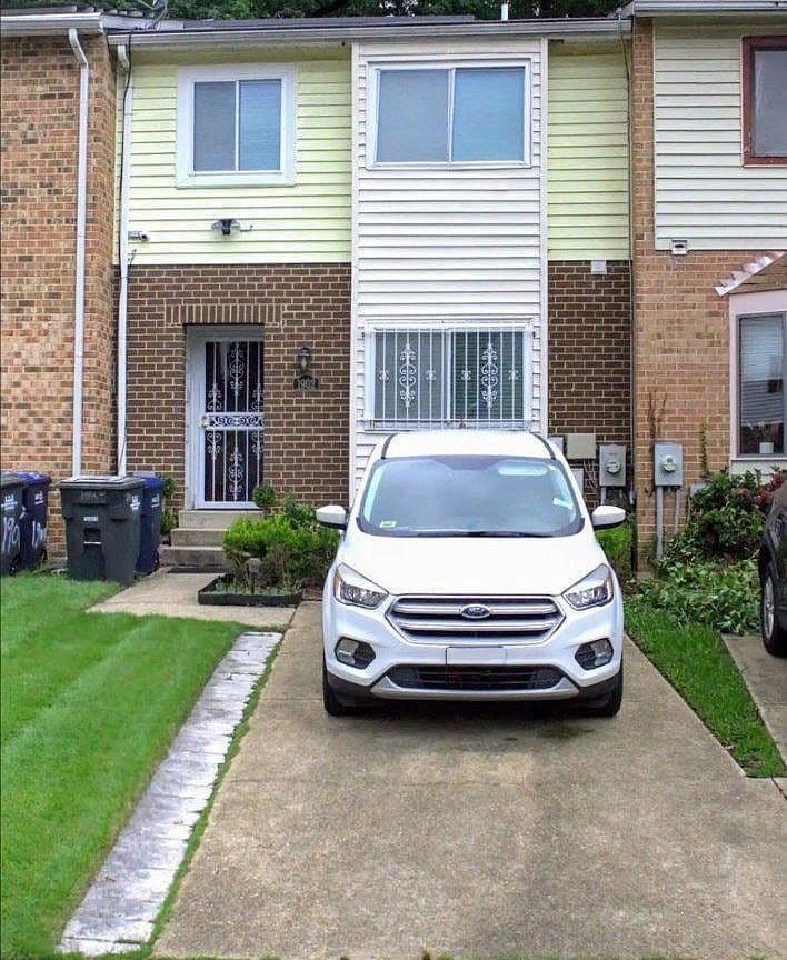 Primary listing photo