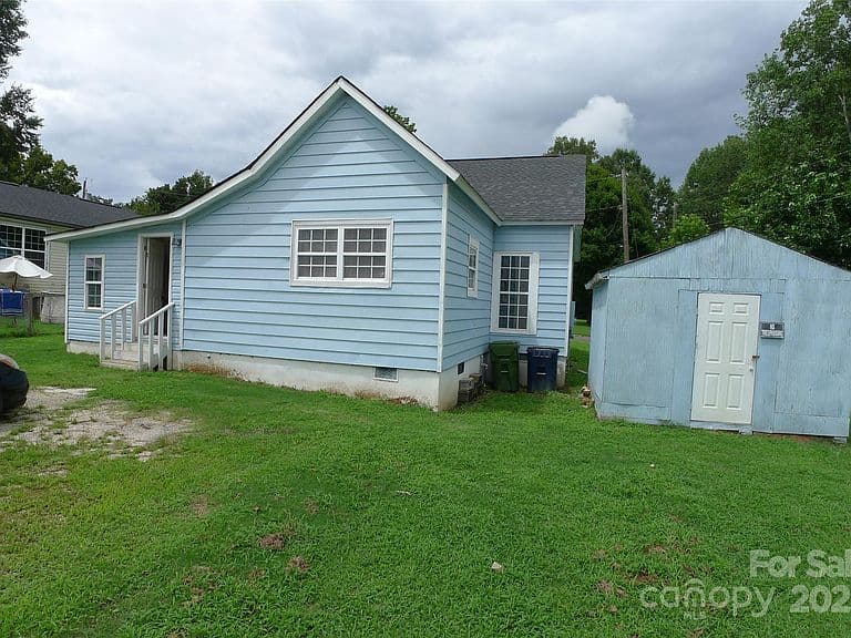 Listing photo 5