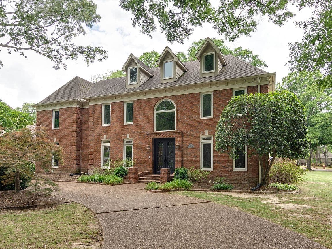 Primary listing photo