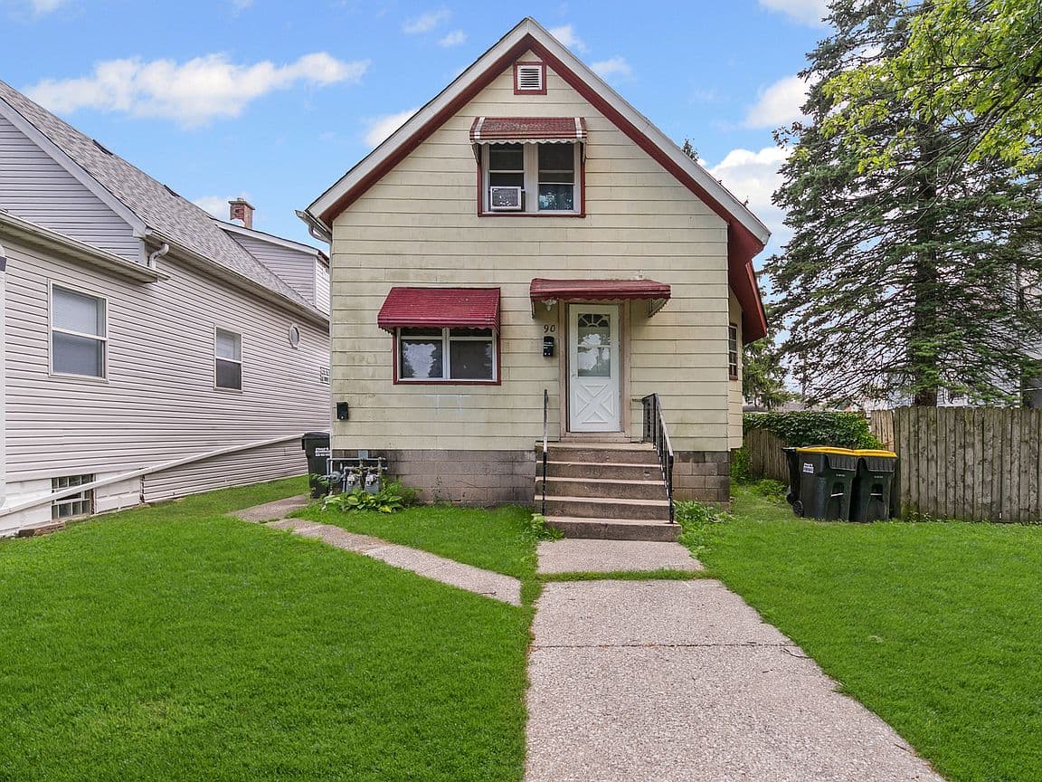 Primary listing photo