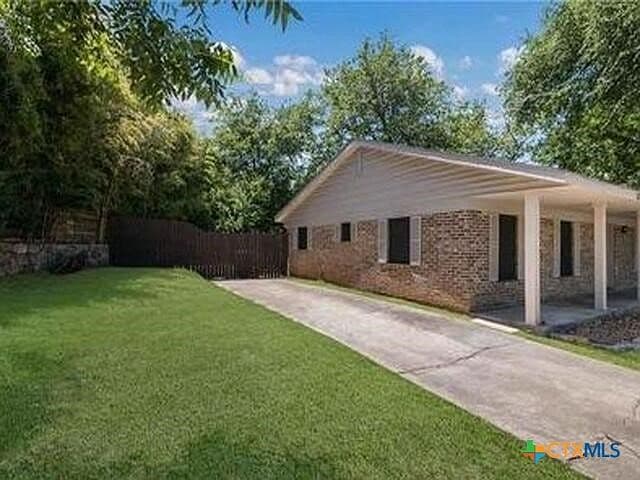 Listing photo 3
