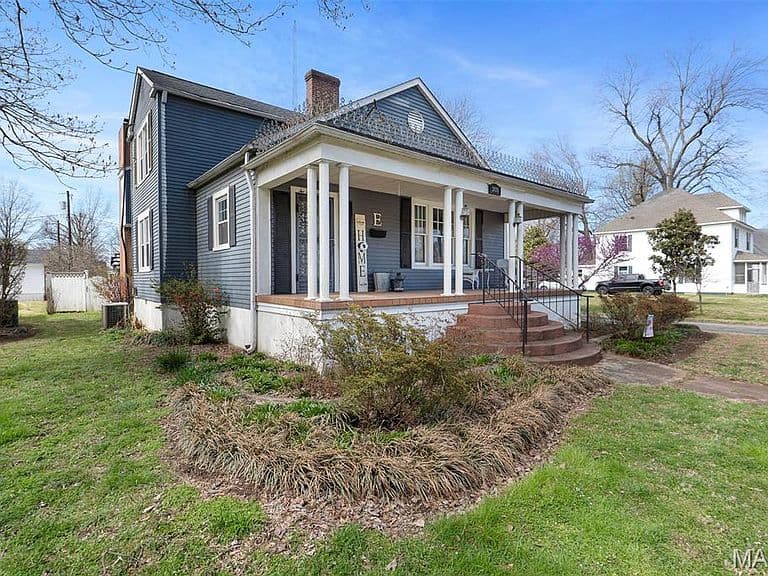 Listing photo 5