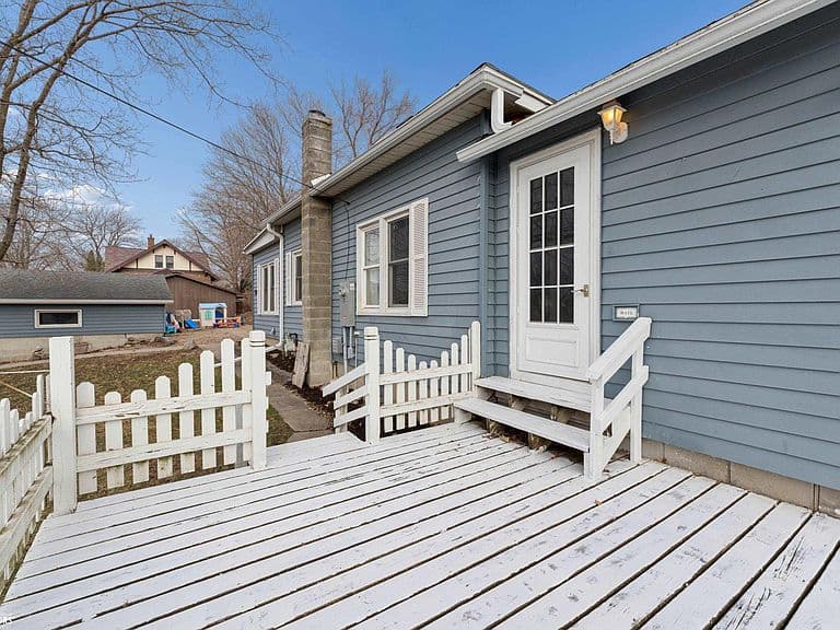 Listing photo 5
