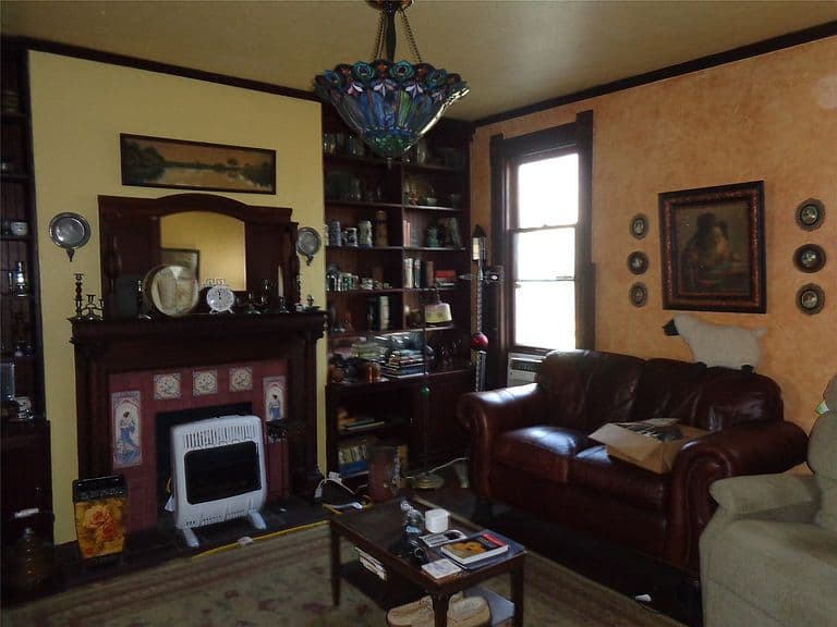 Listing photo 3