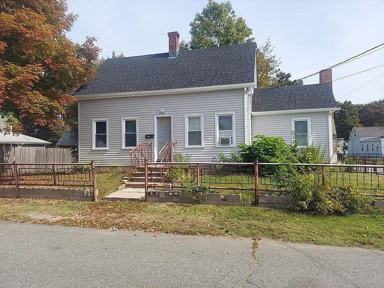 Listing photo 3