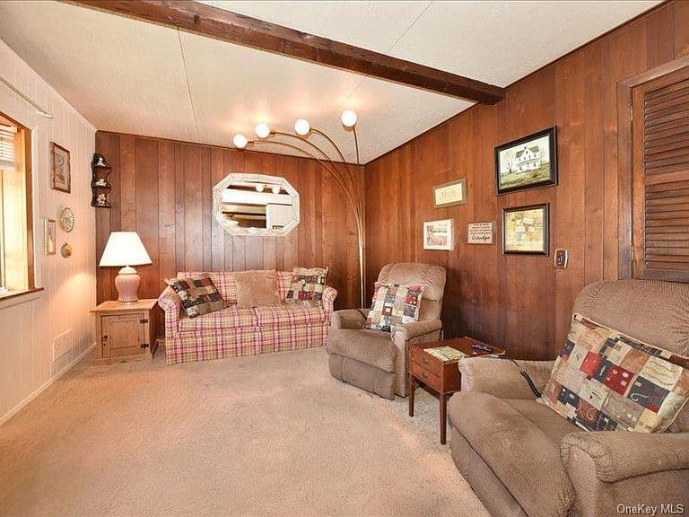 Listing photo 5